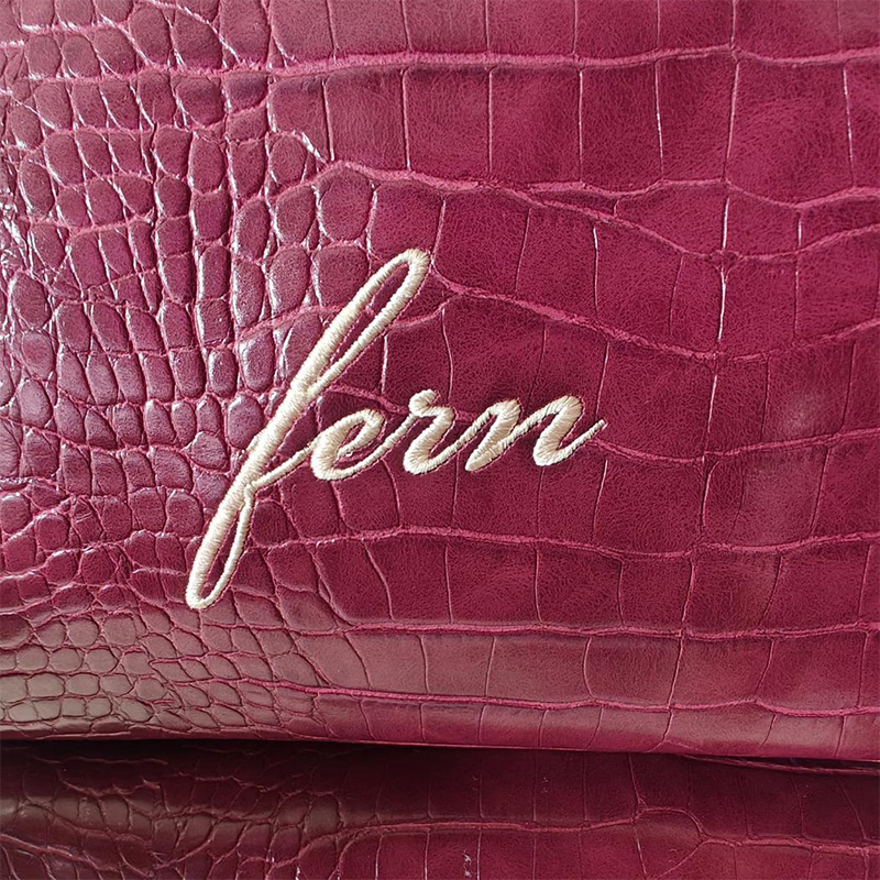 İşlemeli Croc Makyaj Çantası K - Travel Accessories Ideas incelemesi ve fiyatı